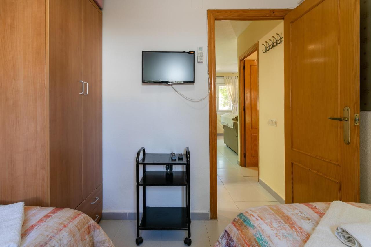Heads 2 Holiday Homes Apartment Villamartin  Bagian luar foto